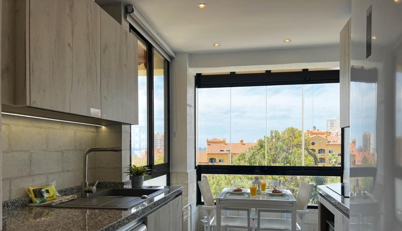 Apartment Aloha Playa Malaga Benalmádena Dış mekan fotoğraf