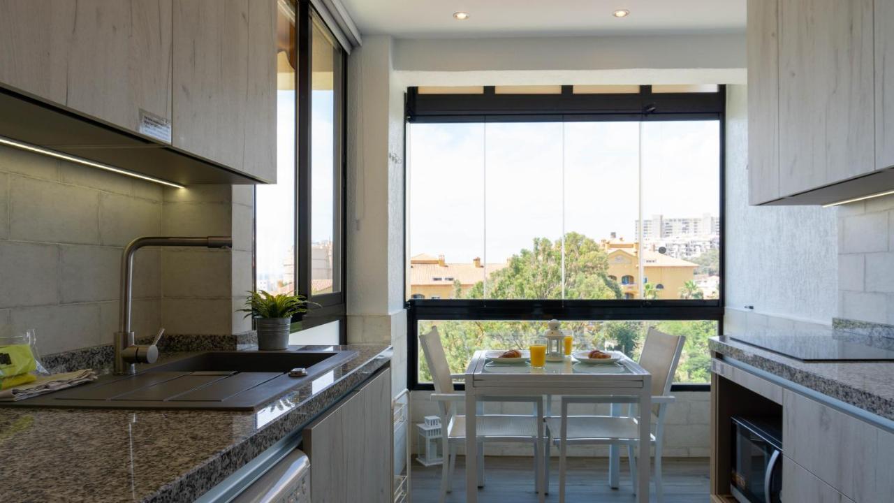 Apartment Aloha Playa Malaga Benalmádena Dış mekan fotoğraf