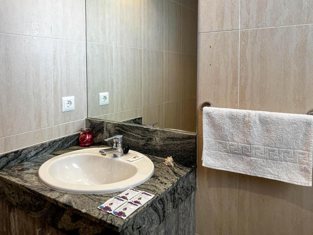 Apartment Aloha Playa Malaga Benalmádena Dış mekan fotoğraf